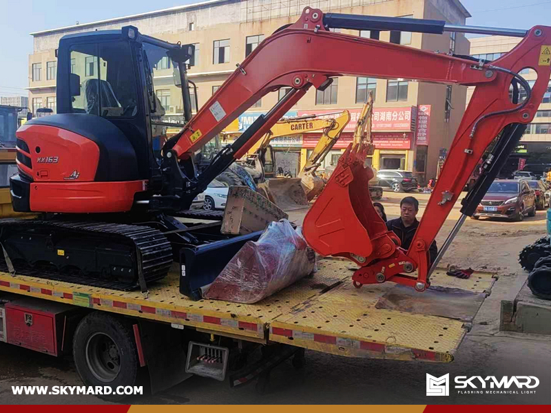 Reunion - 1 Unit KUBOTA KX163 Excavator & 1 RUNSHARE RX1212 Scissor Lift