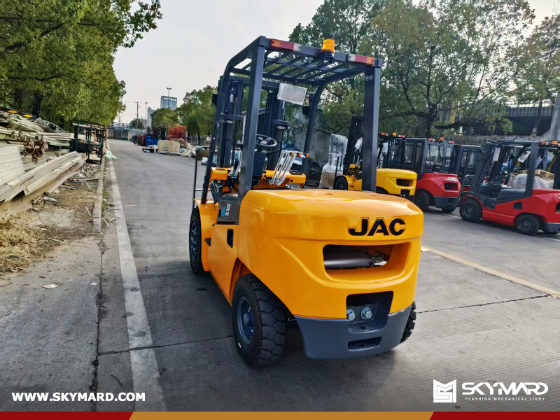 Saudi Arabia - 5 Units JAC CPCD30 Forklifts