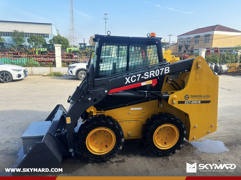 China - 1 Unit SINOMADA XC7-SR07B Skid Steer Loader