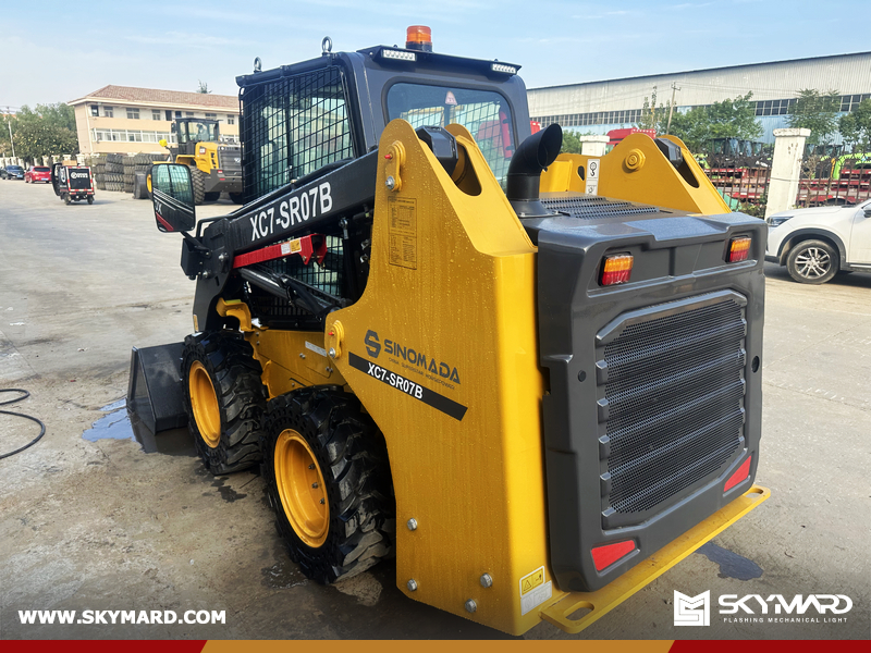 China - 1 Unit SINOMADA XC7-SR07B Skid Steer Loader