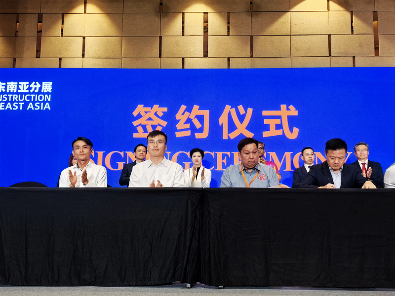 SANY Showcases at CICEE Southeast Asia Exhibition in Malaysia