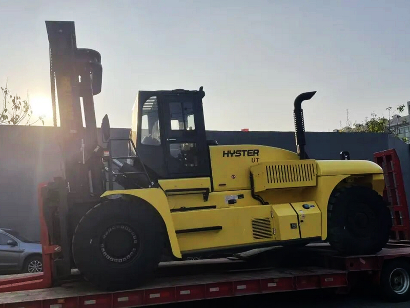 Heavy-Duty Forklift Delivery Marks New Win-Win Cooperation