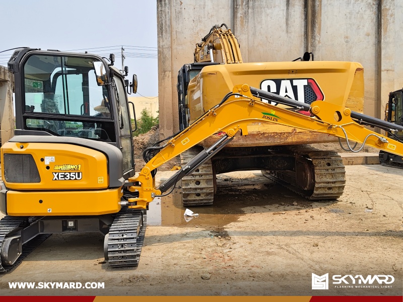 Ecuador - 1 Unit XCMG XE35U Crawler Excavator