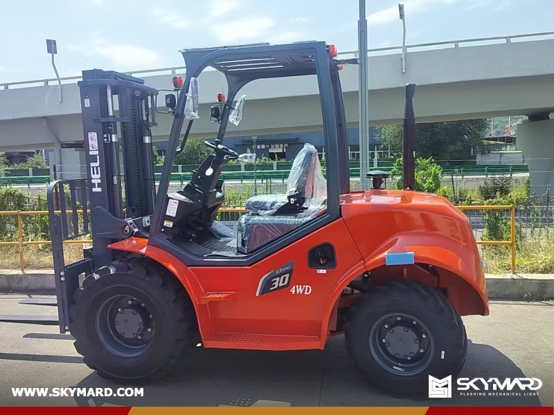 Fiji - 1 Unit HONGYUAN HY400 concrete mixer & HELI CPCD30 All Terrain Fork lift & LUTONG LTB904 Tractor