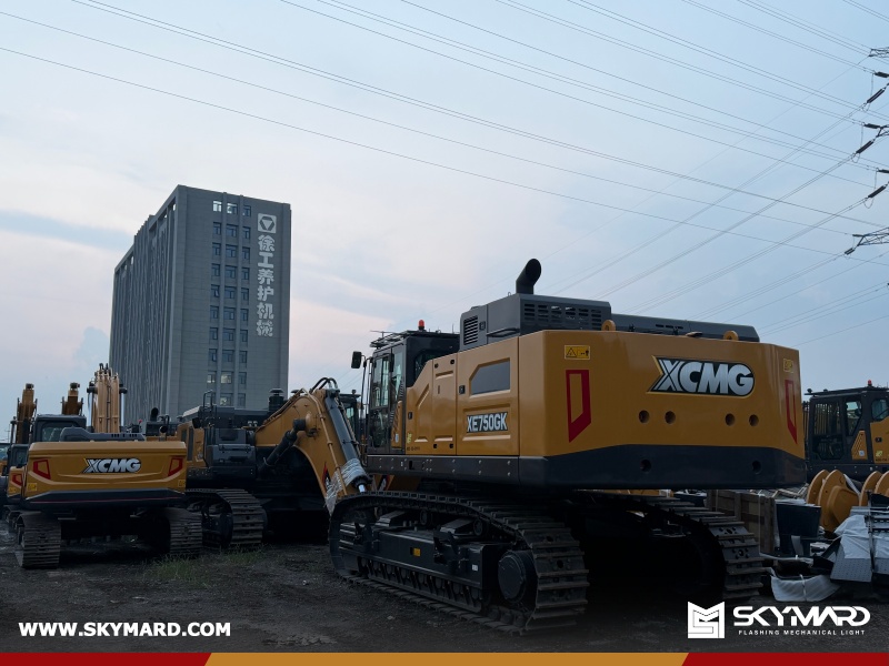 SUDAN Customer Visited XCMG Factory