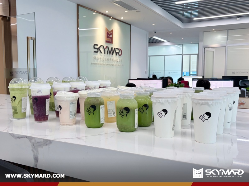SKYMARD Welcomes Autumn with First Cup of Milk Tea