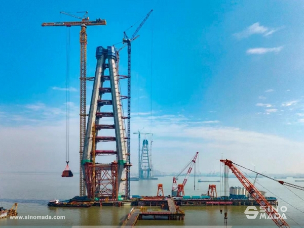  XCMG's largest tower crane creates a pioneer in the industry